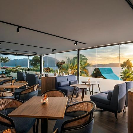 Doubletree By Hilton Damai Laut Hotel Lumut Ngoại thất bức ảnh
