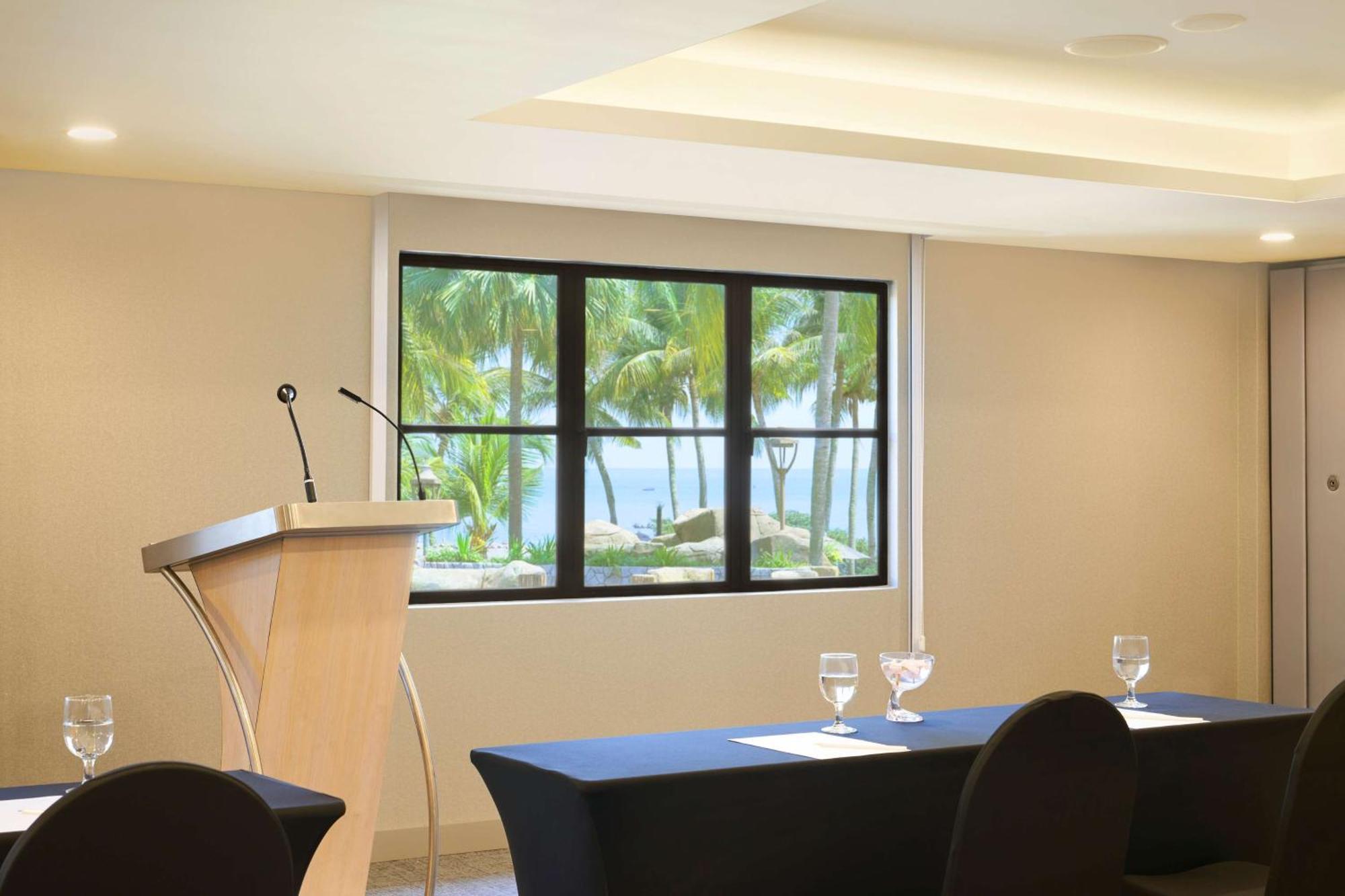Doubletree By Hilton Damai Laut Hotel Lumut Ngoại thất bức ảnh