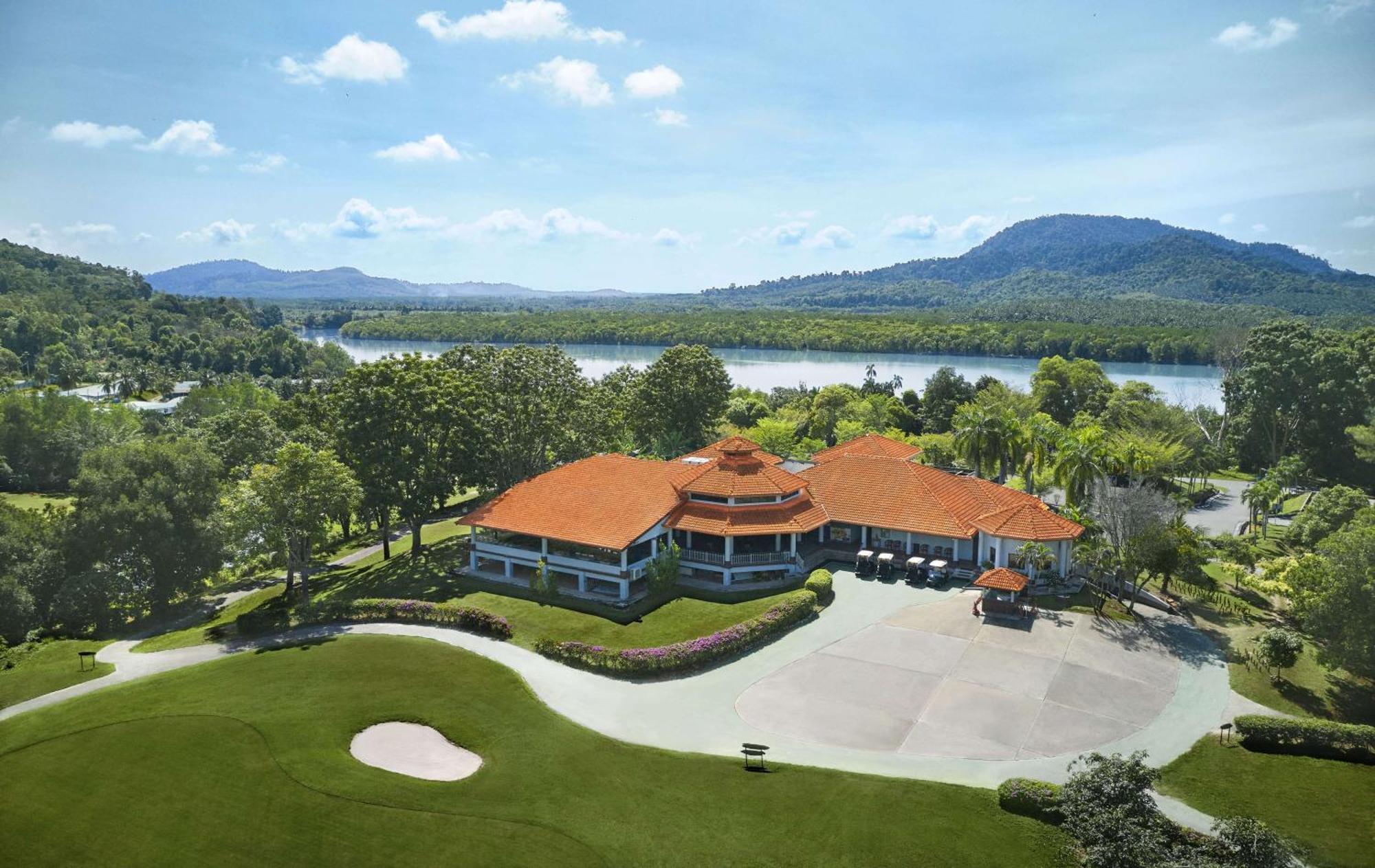 Doubletree By Hilton Damai Laut Hotel Lumut Ngoại thất bức ảnh