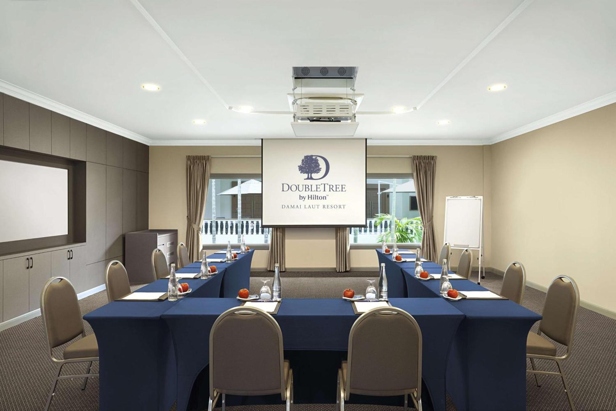 Doubletree By Hilton Damai Laut Hotel Lumut Ngoại thất bức ảnh