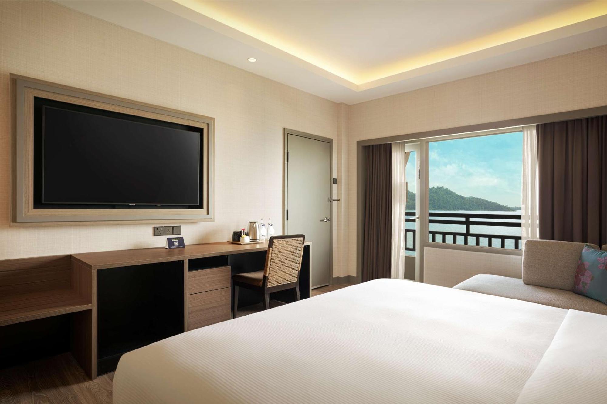 Doubletree By Hilton Damai Laut Hotel Lumut Ngoại thất bức ảnh
