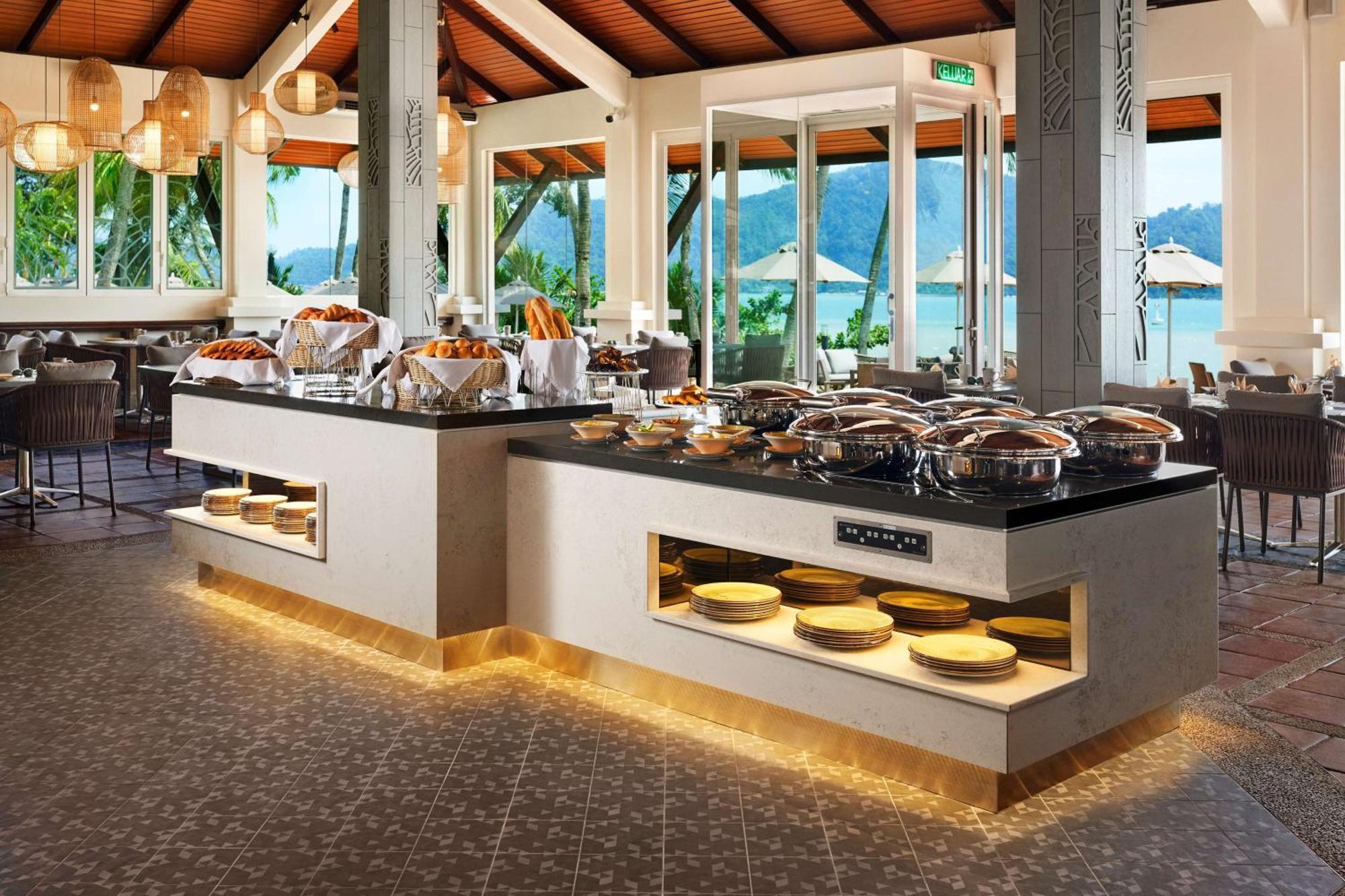 Doubletree By Hilton Damai Laut Hotel Lumut Ngoại thất bức ảnh