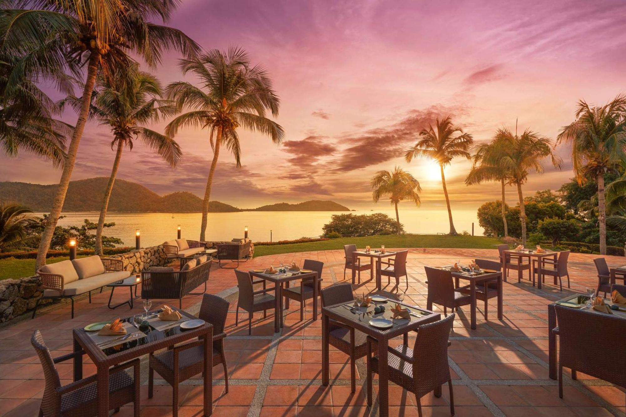 Doubletree By Hilton Damai Laut Hotel Lumut Ngoại thất bức ảnh