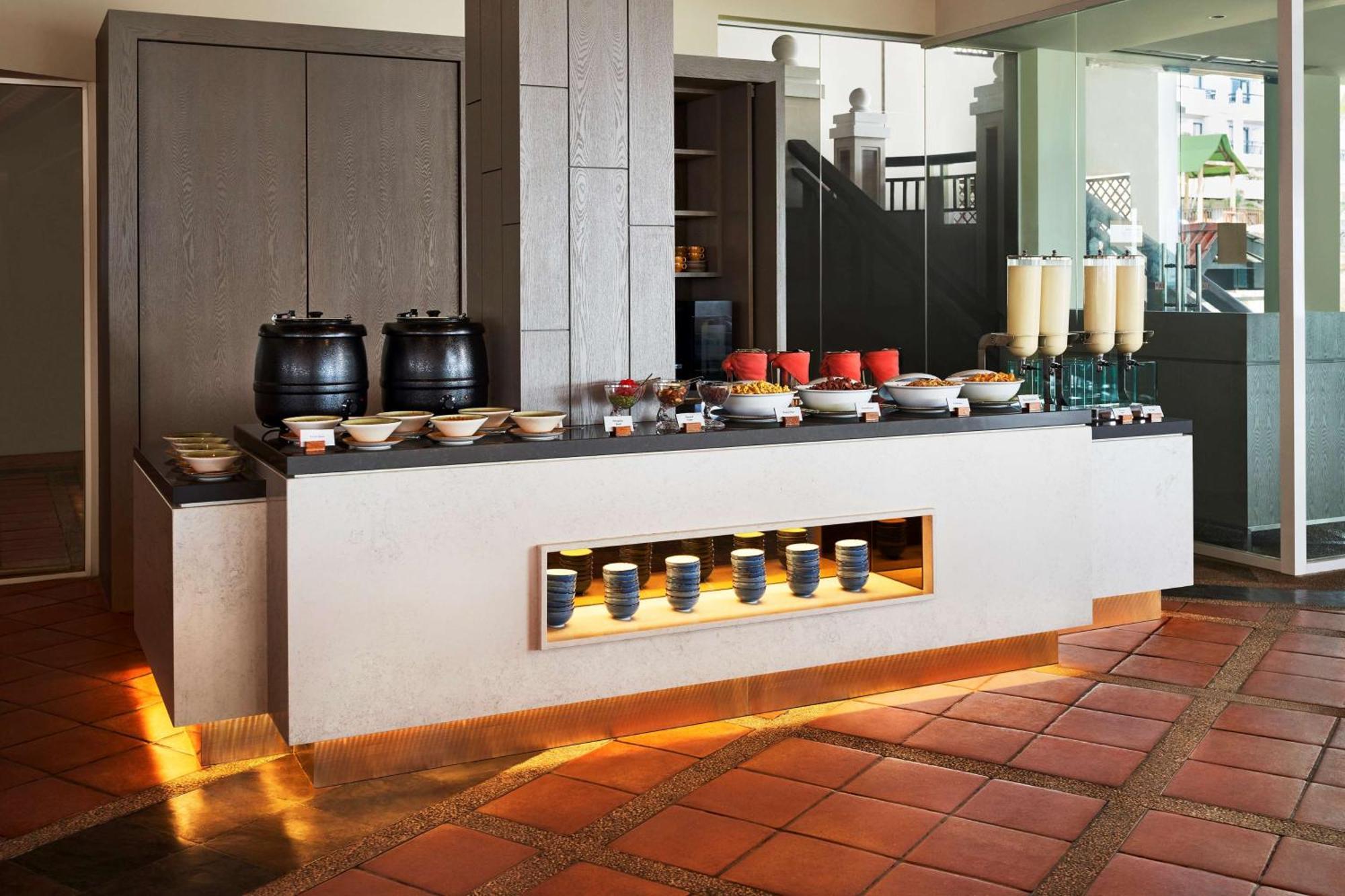 Doubletree By Hilton Damai Laut Hotel Lumut Ngoại thất bức ảnh