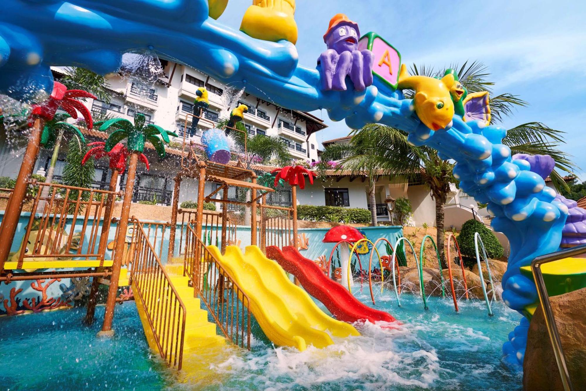 Doubletree By Hilton Damai Laut Hotel Lumut Ngoại thất bức ảnh