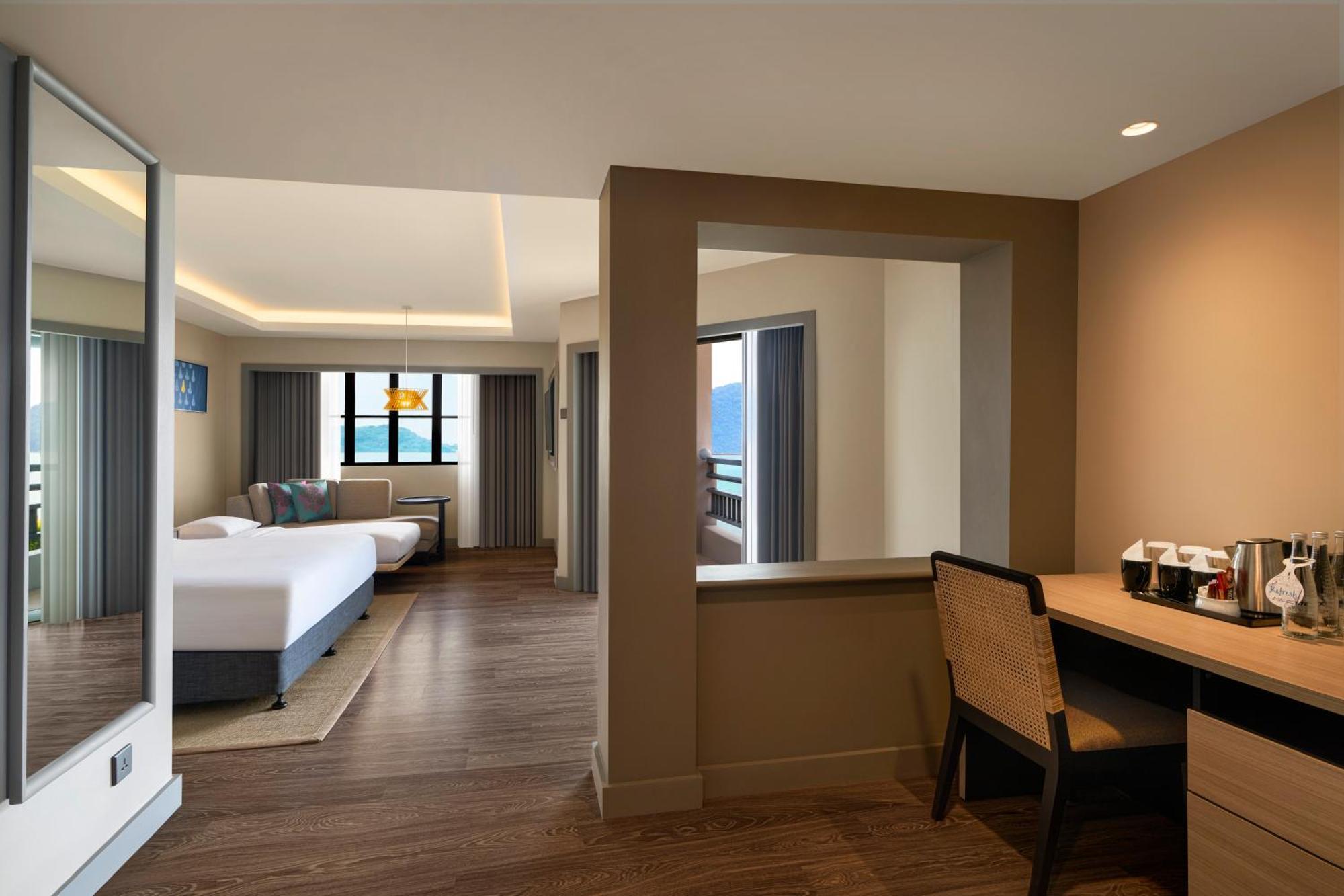 Doubletree By Hilton Damai Laut Hotel Lumut Ngoại thất bức ảnh