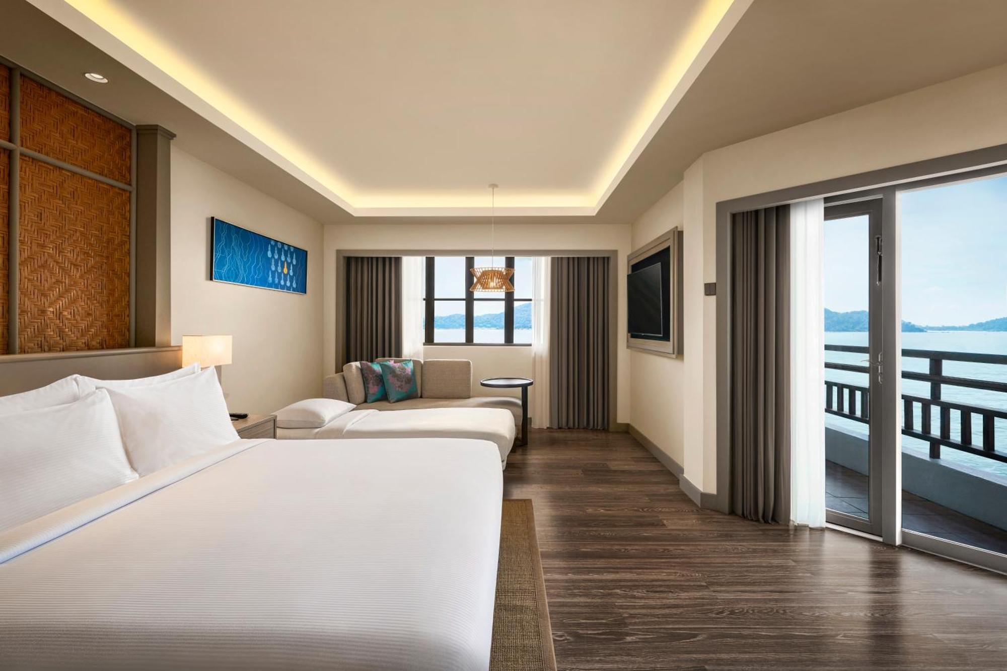 Doubletree By Hilton Damai Laut Hotel Lumut Ngoại thất bức ảnh